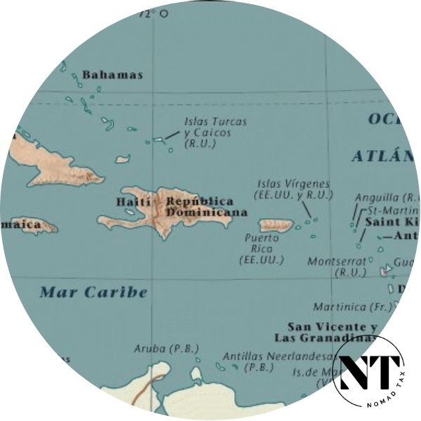 Detailed map of the Dominican Republic showing key cities, tourist areas, and regions where expatriates often settle.